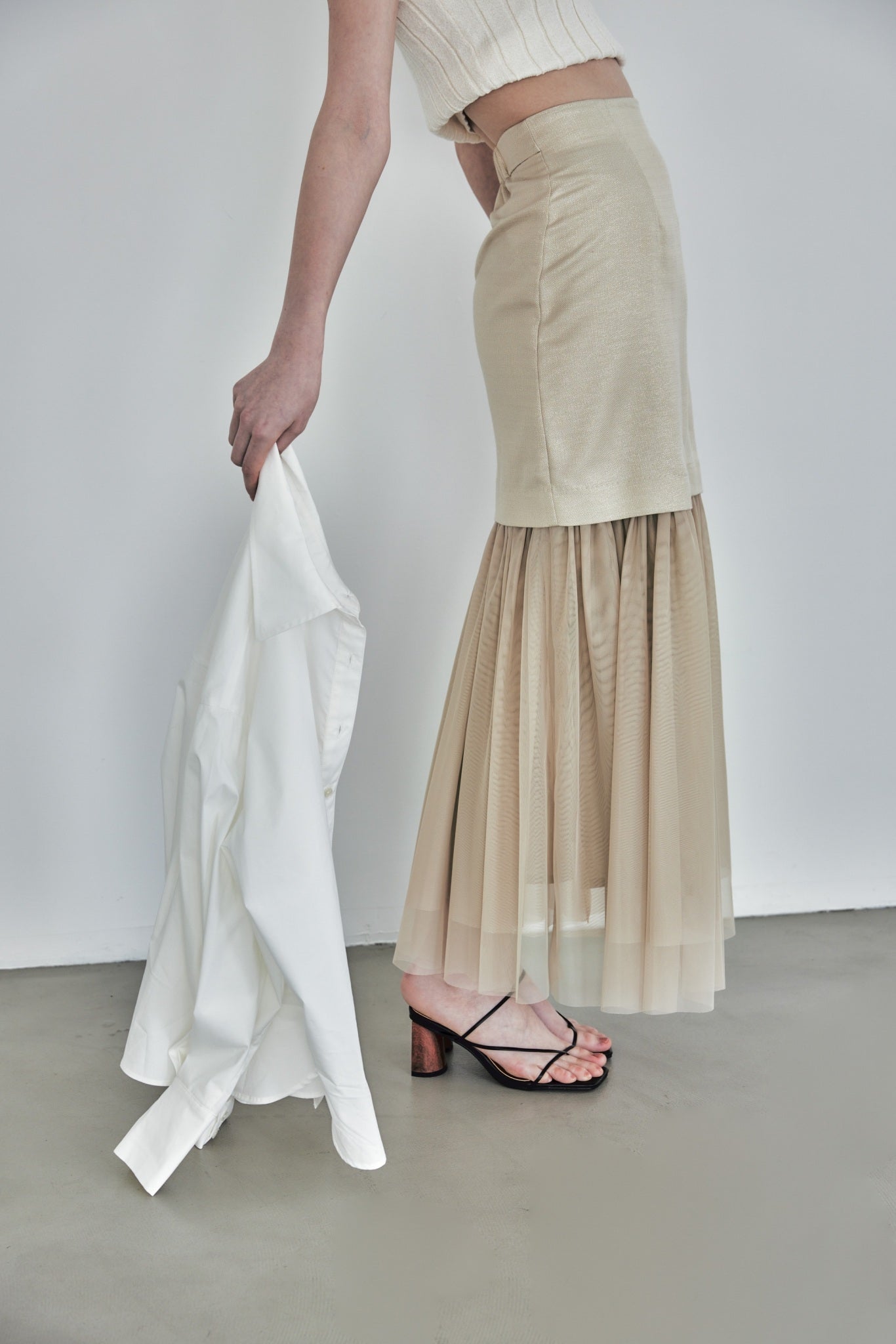 GLITTER BUTCHER×TULLE SKIRT(BEIGE) – ANNE SANAMA